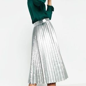 Zara Accordion Pleated Silver Skirt
